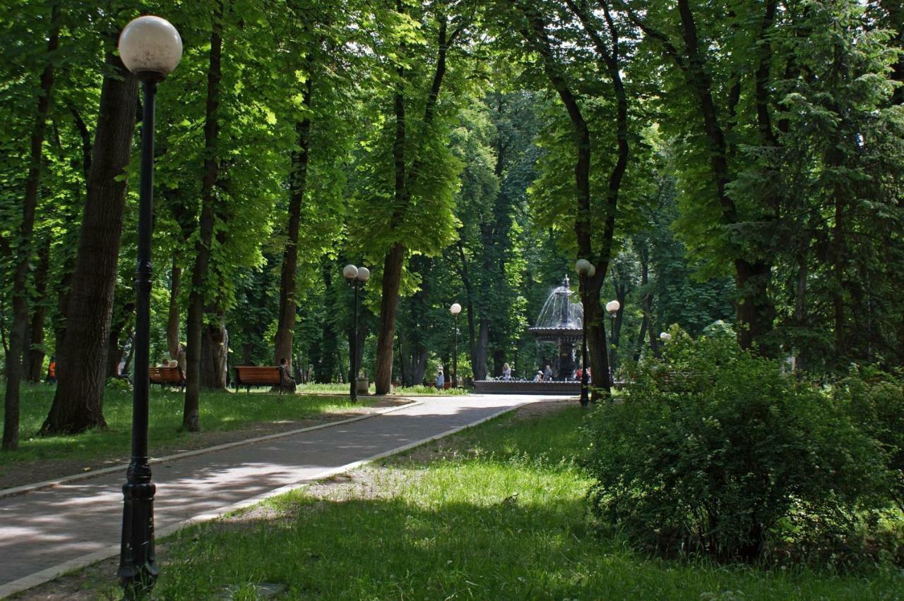 Independence Square - Khreschatyk. View On Independence Sq. Fountains كييف المظهر الخارجي الصورة